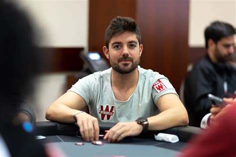 Adrian romero poker